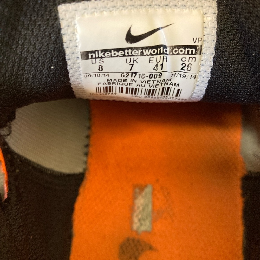 Nike Reax pre-loved- super clean! - Picture 7 of 7